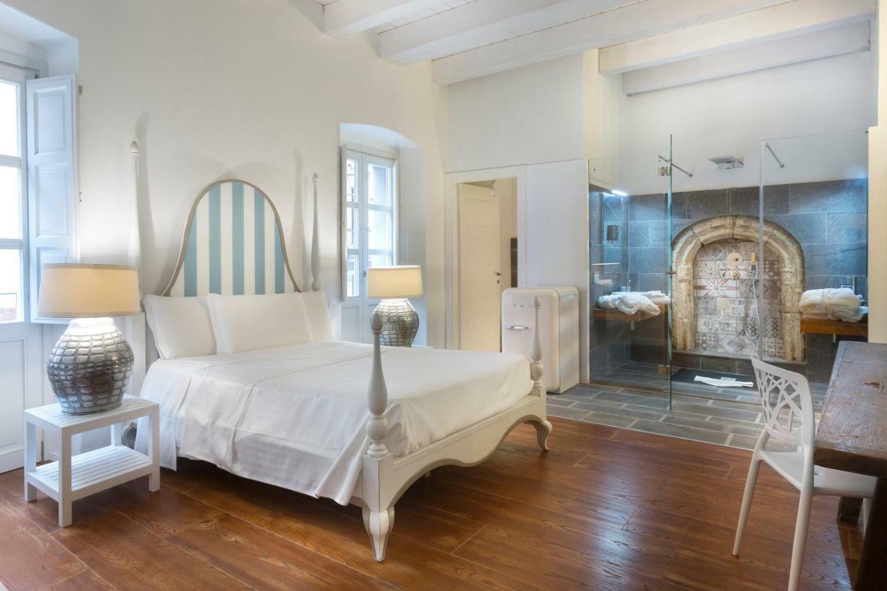 Cagliari Marina Harbour Guest House & Lounge Ngoại thất bức ảnh